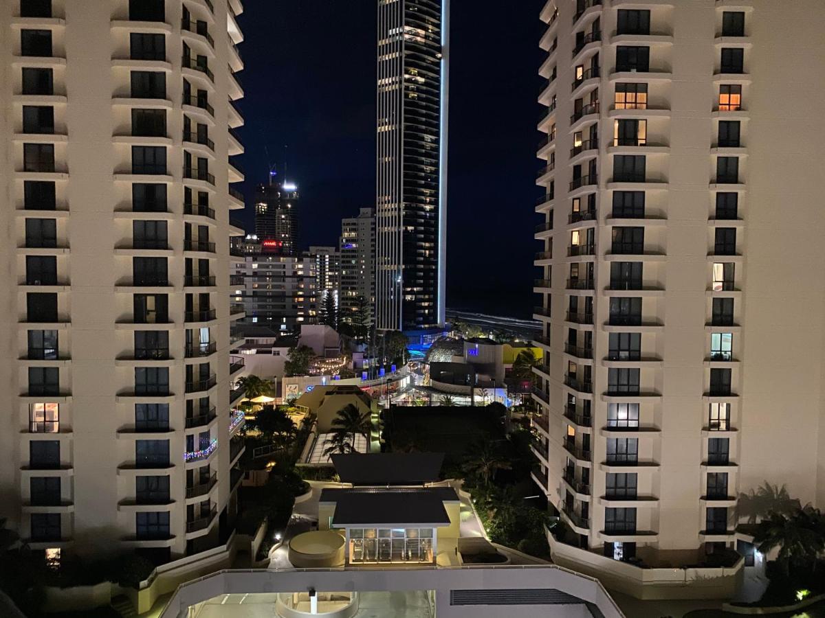 Unit 2 - Spectacular Sea Views In Surfers Paradise Guldkusten Exteriör bild